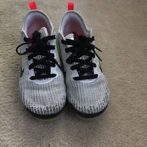 Boys Nike air vapormax